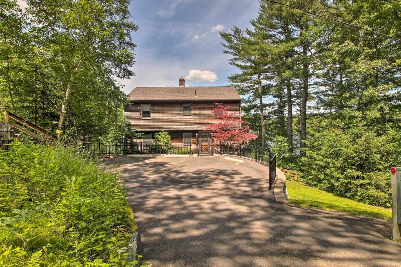 Waterfront New England House On Wickaboag Lake! West Brookfield Εξωτερικό φωτογραφία