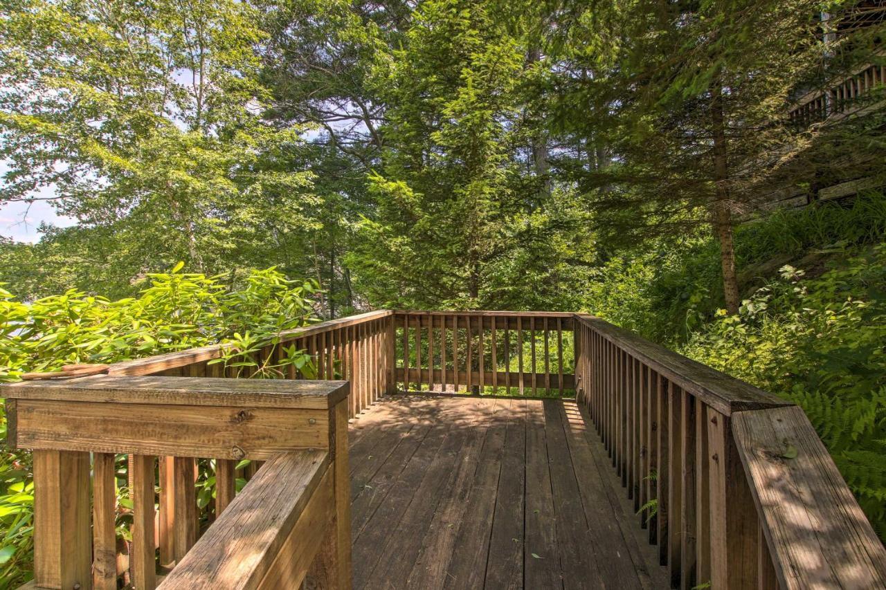 Waterfront New England House On Wickaboag Lake! West Brookfield Εξωτερικό φωτογραφία