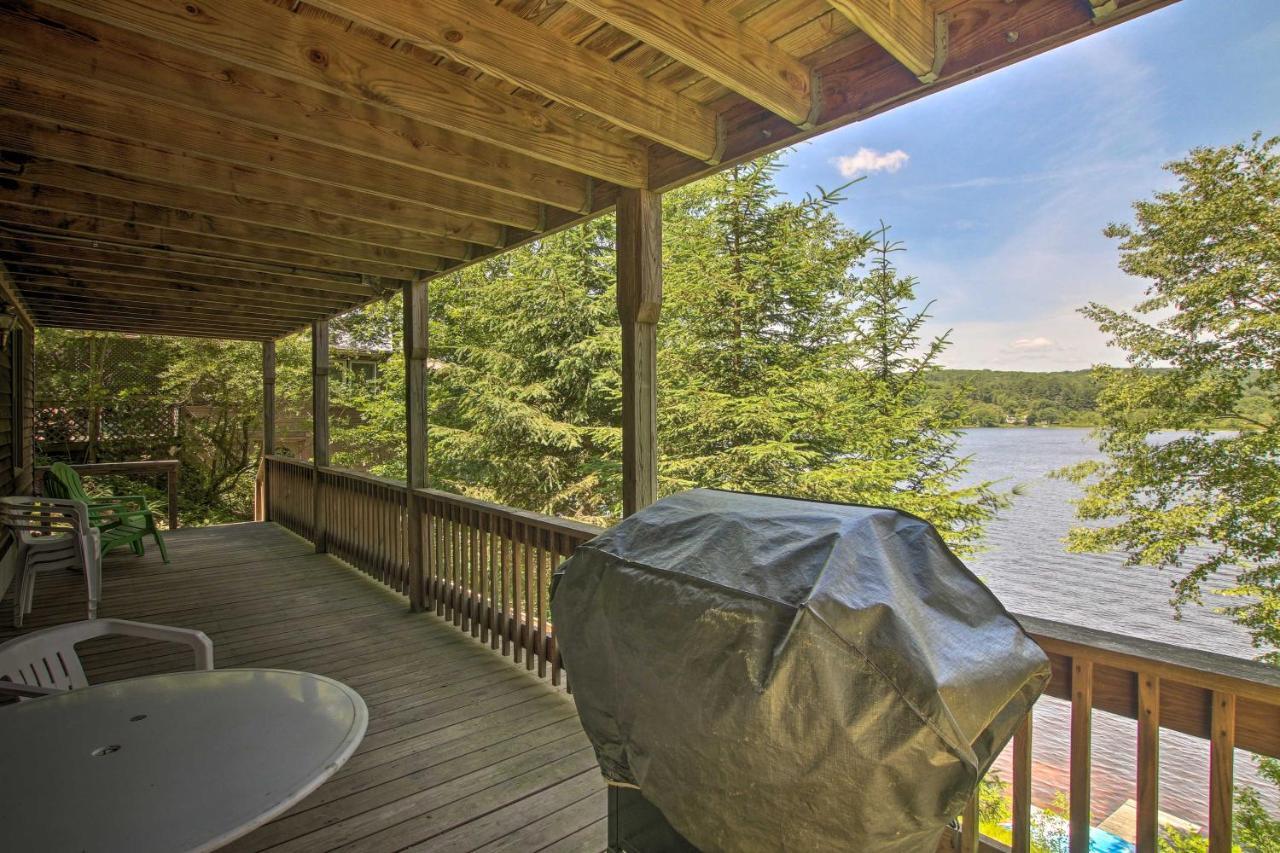 Waterfront New England House On Wickaboag Lake! West Brookfield Εξωτερικό φωτογραφία